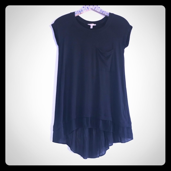 SOLD Bordeaux Black A Line Top w Accordion back - Picture 8 of 8